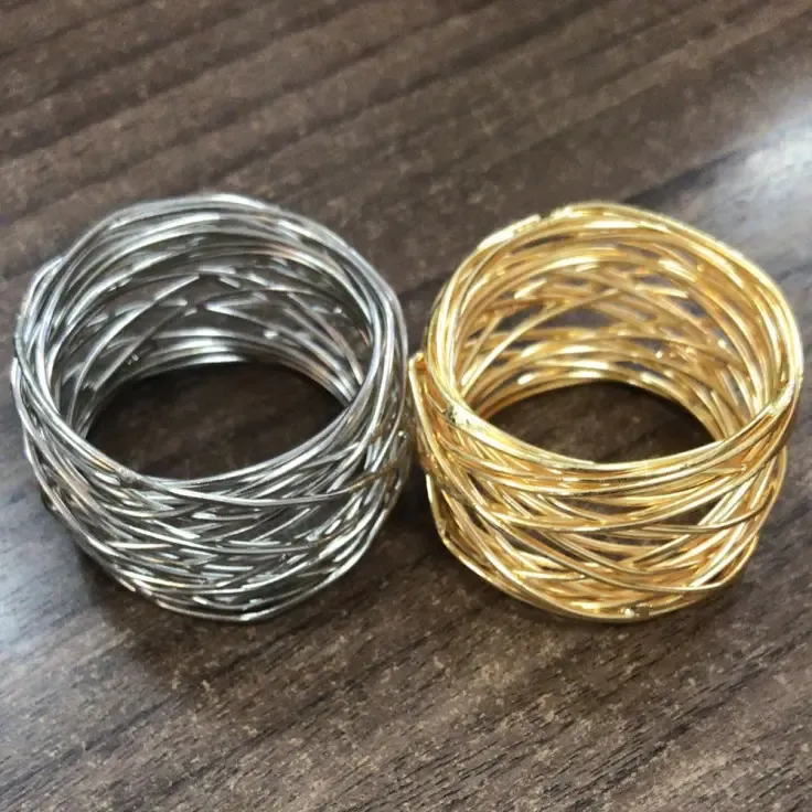 ARGOLAS COPA P/ GUARDANAPO MAGNUS TRANÇADA OURO/PRATA