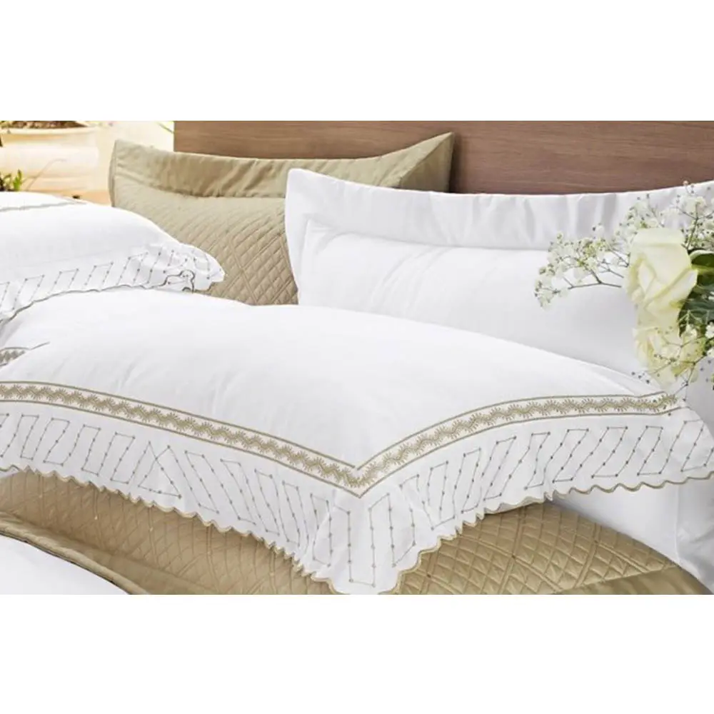 FRONHA BERNADETE DEC. AMARETTO 50X70 BRANCO REF:8181 2