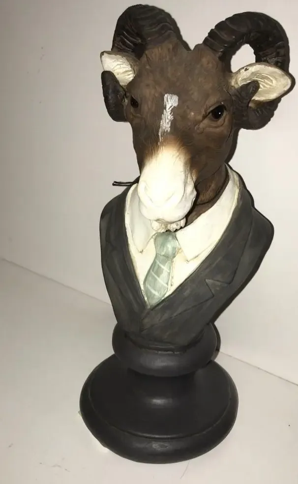 ESCULTURA HOME COLLECTION 56520/66503 CABECA DE BODE/FAMILIA GATOS