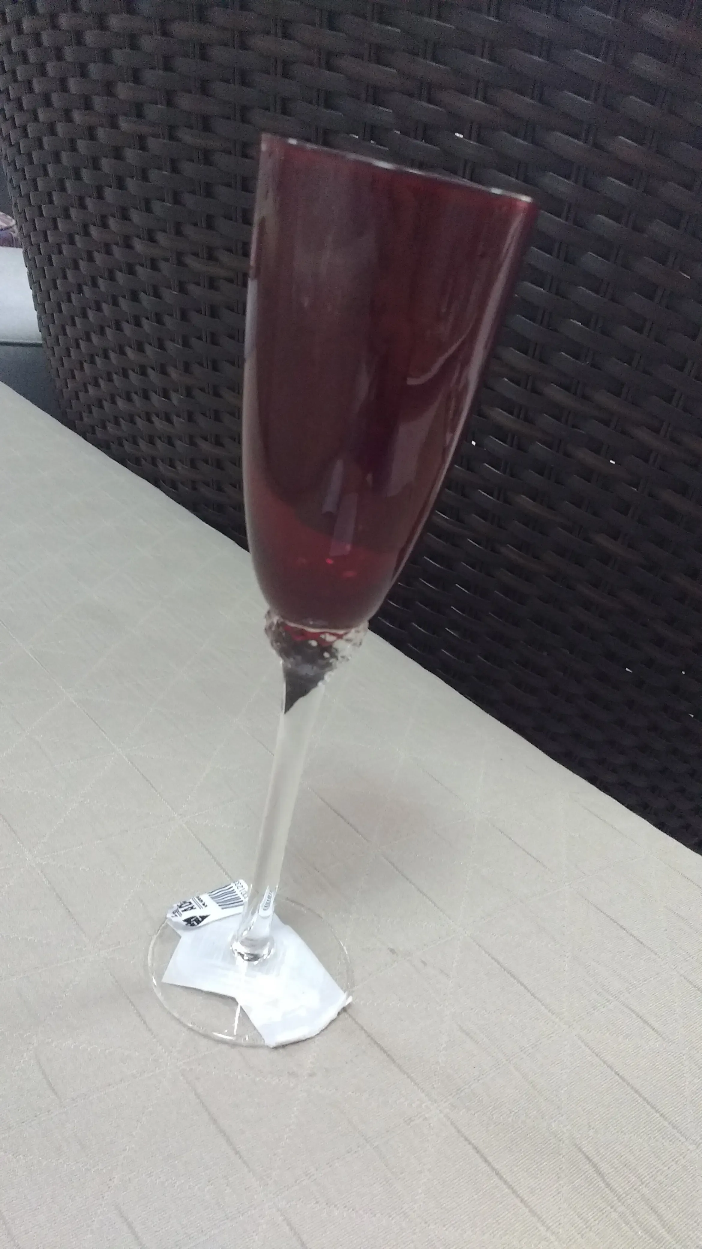 TACA CHAMPAGNE MONTARTE REALEZA 250ML VERMELHA