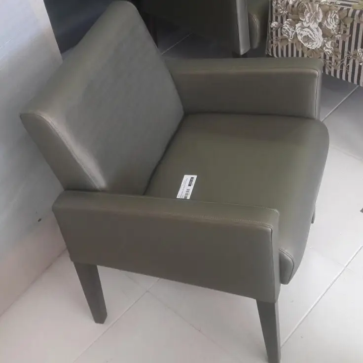 POLTRONA DEA 2704 JOY 4232 FACTOR RATO PES MADEIRA(BL)