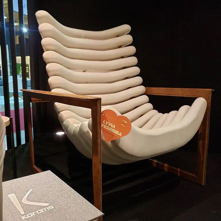 POLTRONA KARAMS TROY LINHO E COURO(BL)