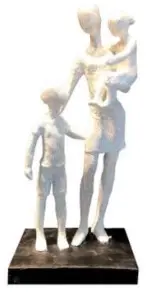 ESCULTURA ENTRECASA 21760550 MAE E CRIANCAS OFF WHITE