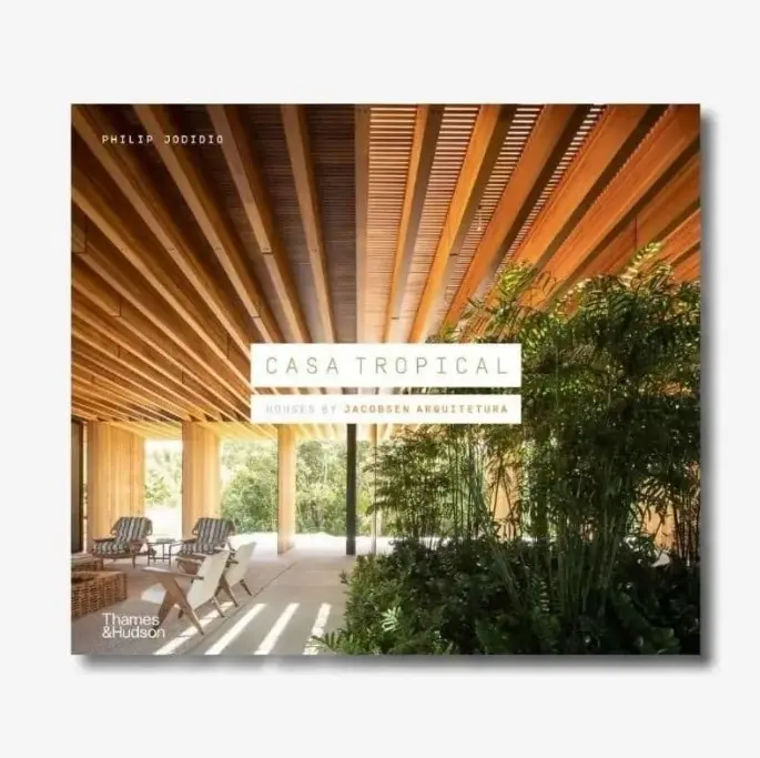 LIVRO QUEEN BOOKS CASA TROPICAL(BL)