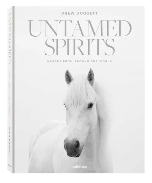 LIVRO QUEEN BOOKS UNTAMED SPIRITS:HORSES FROM AROUND THE WORD(BL)